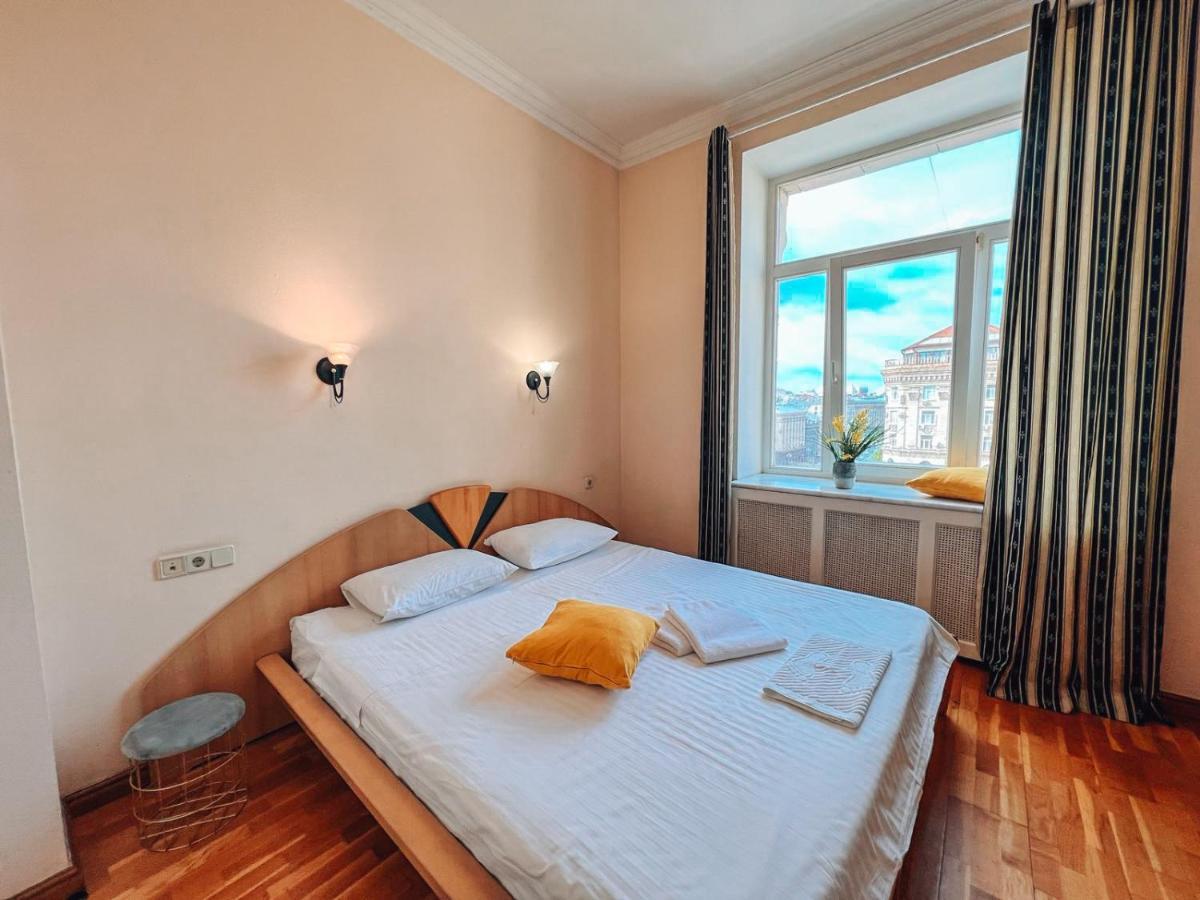 Apartments Rentals Ukraine on Kreshchatik Kiew Exterior foto