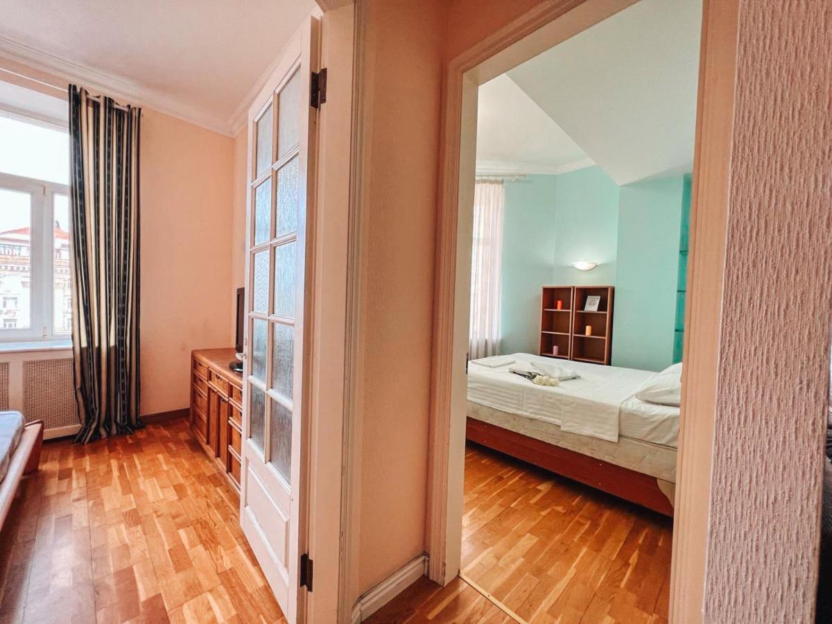 Apartments Rentals Ukraine on Kreshchatik Kiew Exterior foto