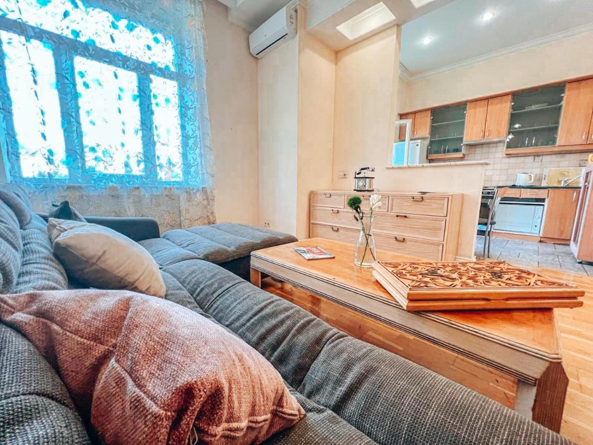 Apartments Rentals Ukraine on Kreshchatik Kiew Exterior foto