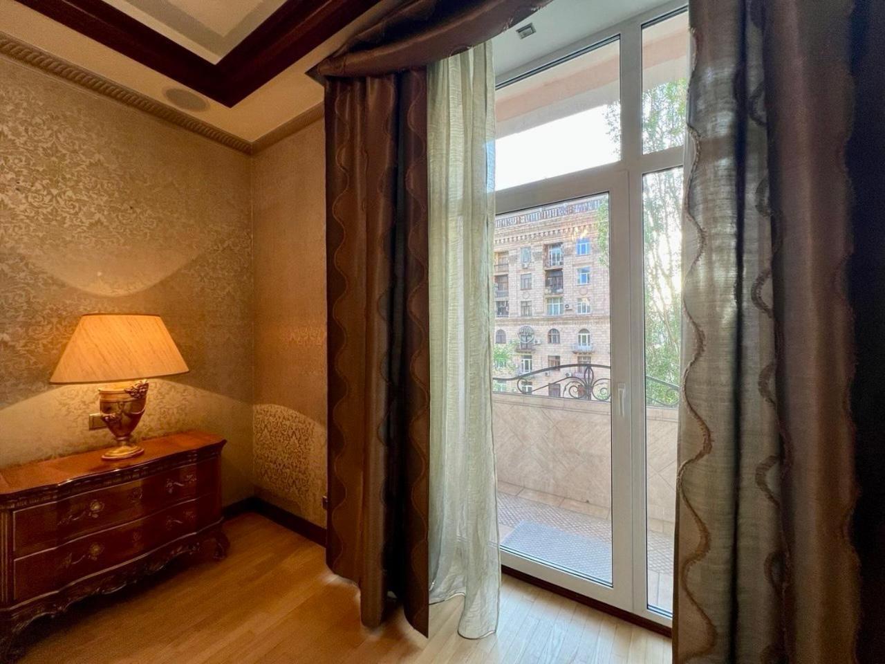 Apartments Rentals Ukraine on Kreshchatik Kiew Exterior foto
