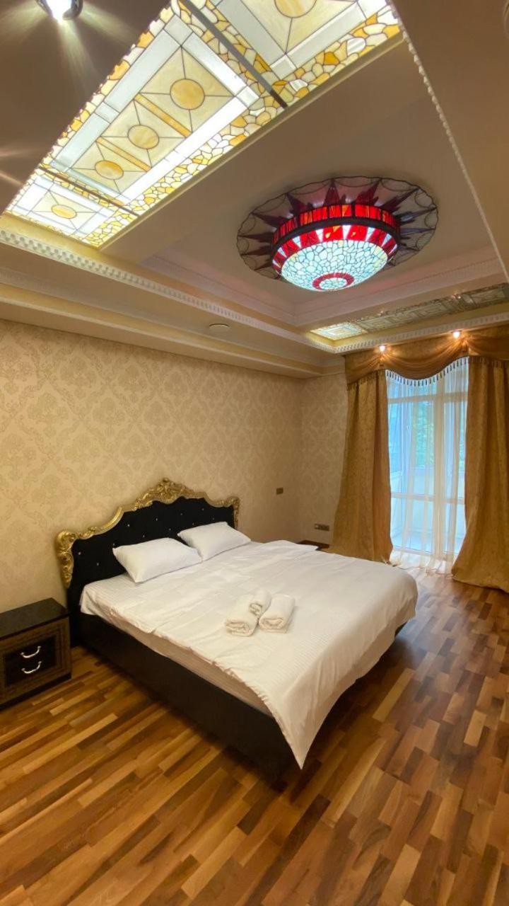 Apartments Rentals Ukraine on Kreshchatik Kiew Exterior foto